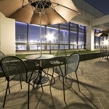 If Business Hotel Чханвон Екстер'єр фото