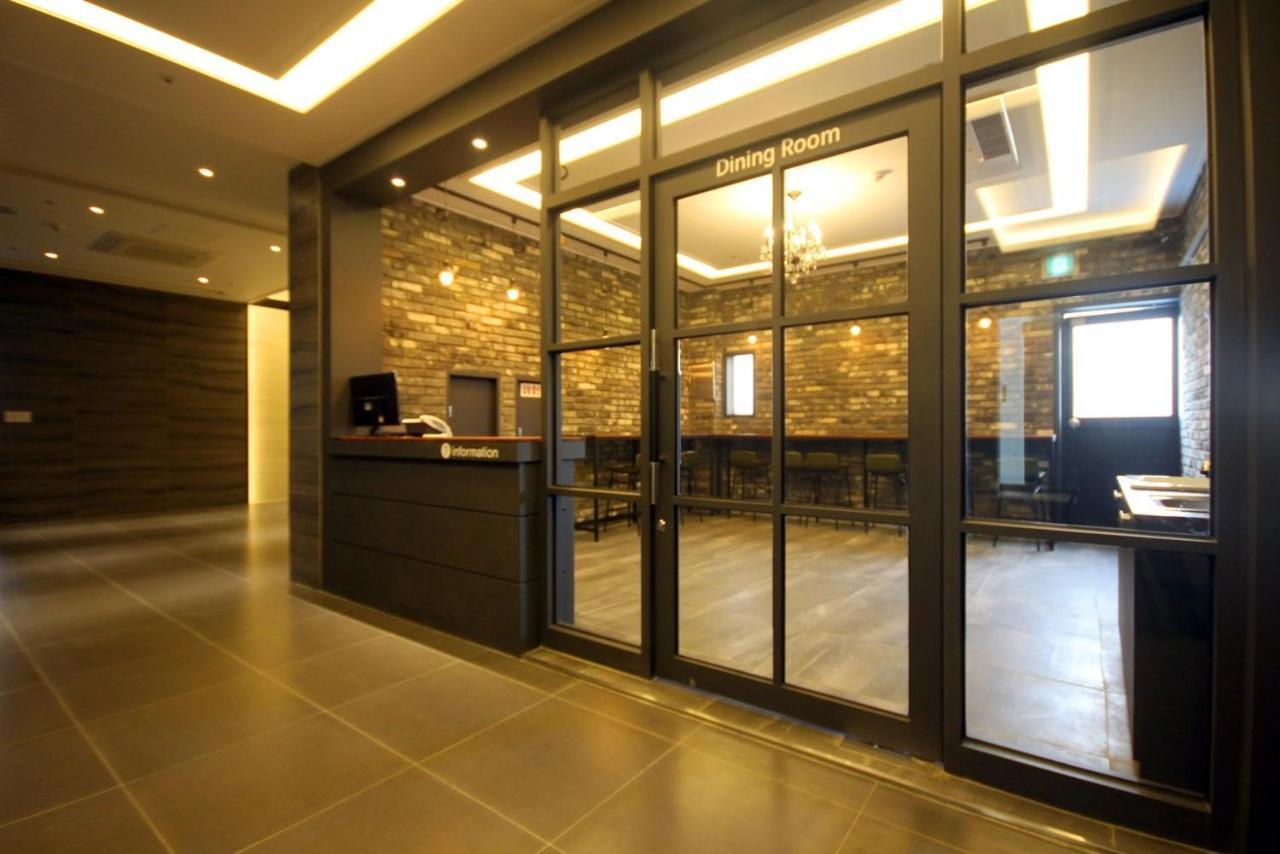 If Business Hotel Чханвон Екстер'єр фото
